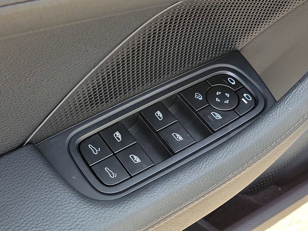 Certified 2024 Porsche Panamera Base image 26