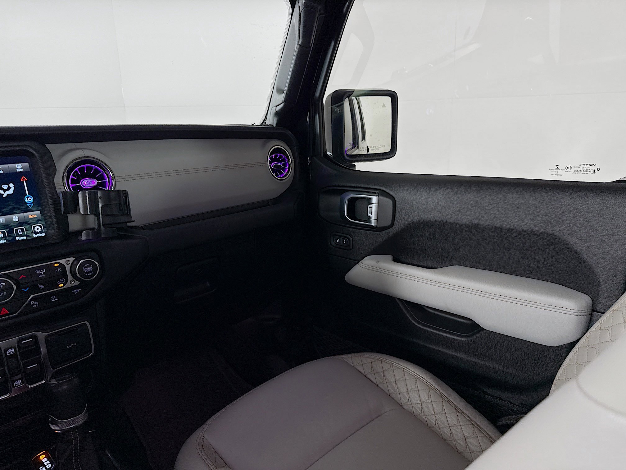 Used 2021 Jeep Wrangler Unlimited Sahara image 27