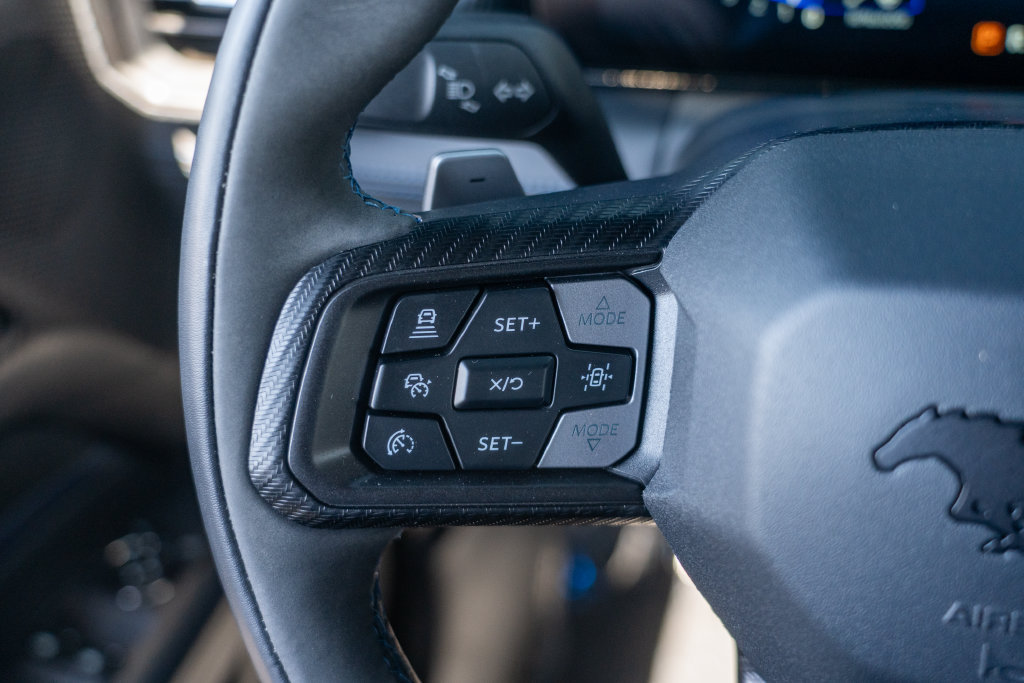 Used 2025 Ford Mustang Dark Horse RWD image 28