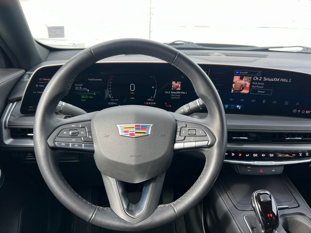 Certified 2025 Cadillac XT4 Premium Luxury image 32