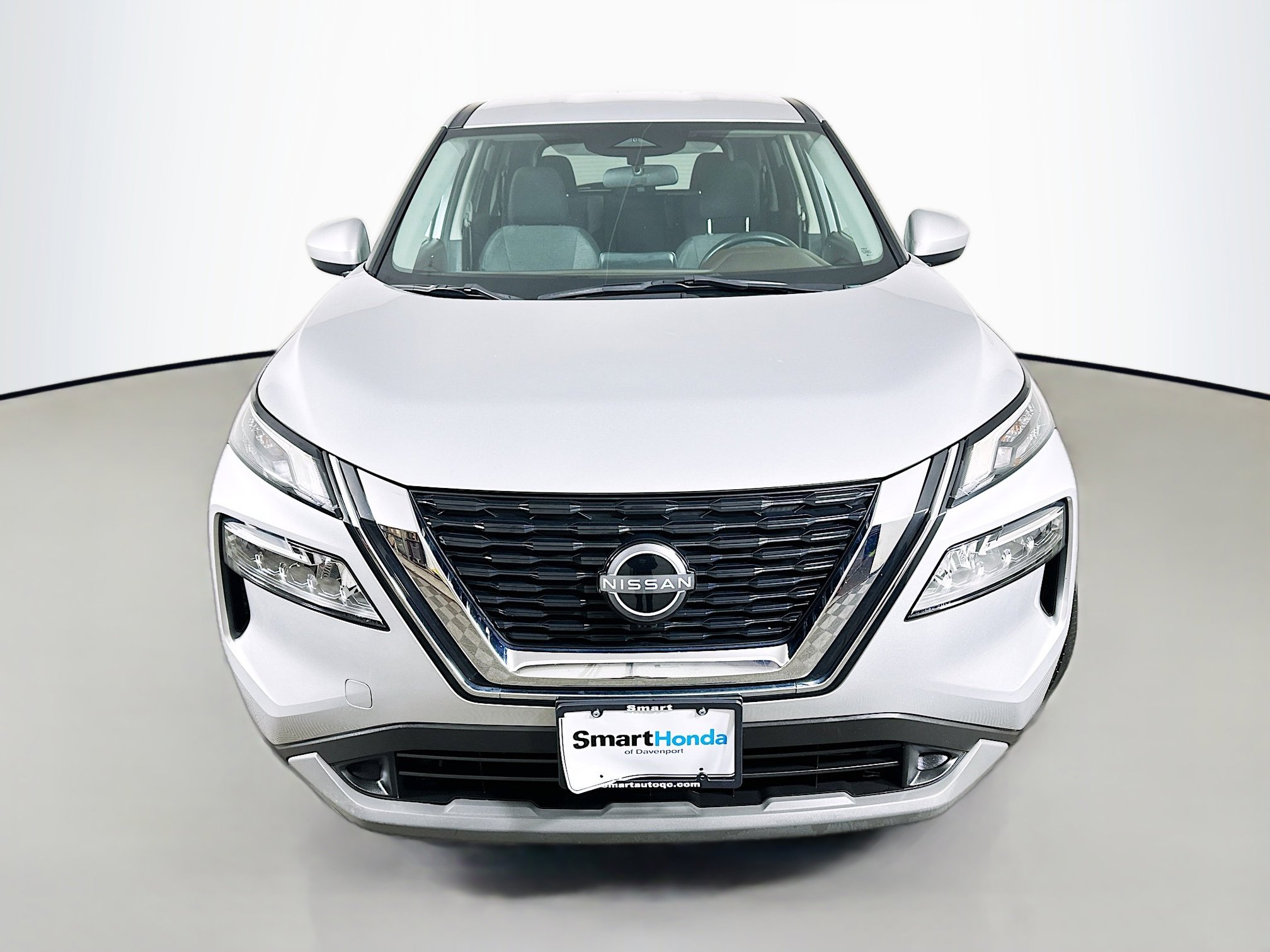 Used 2023 Nissan Rogue SV AWD/4WD image 2