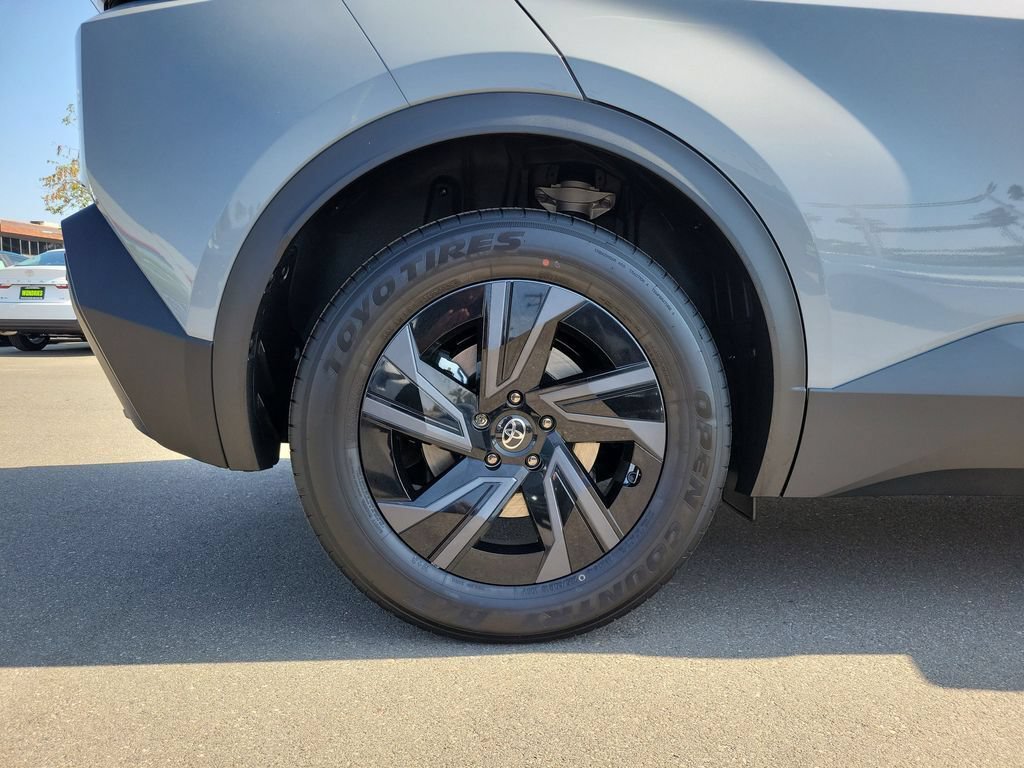 New 2026 Toyota C-HR AWD/4WD image 5