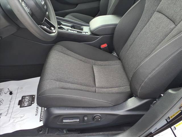 Used 2025 Honda Accord SE image 18