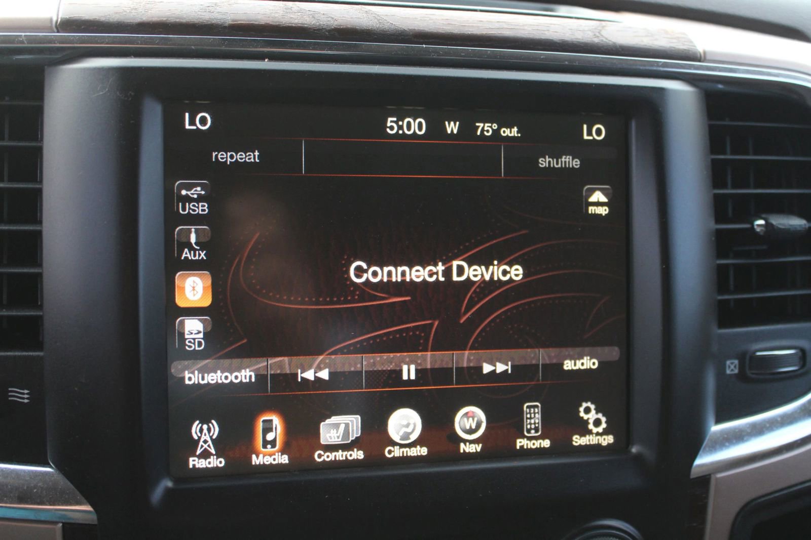 Used 2014 RAM 1500 Laramie Longhorn w/ Convenience Group image 16