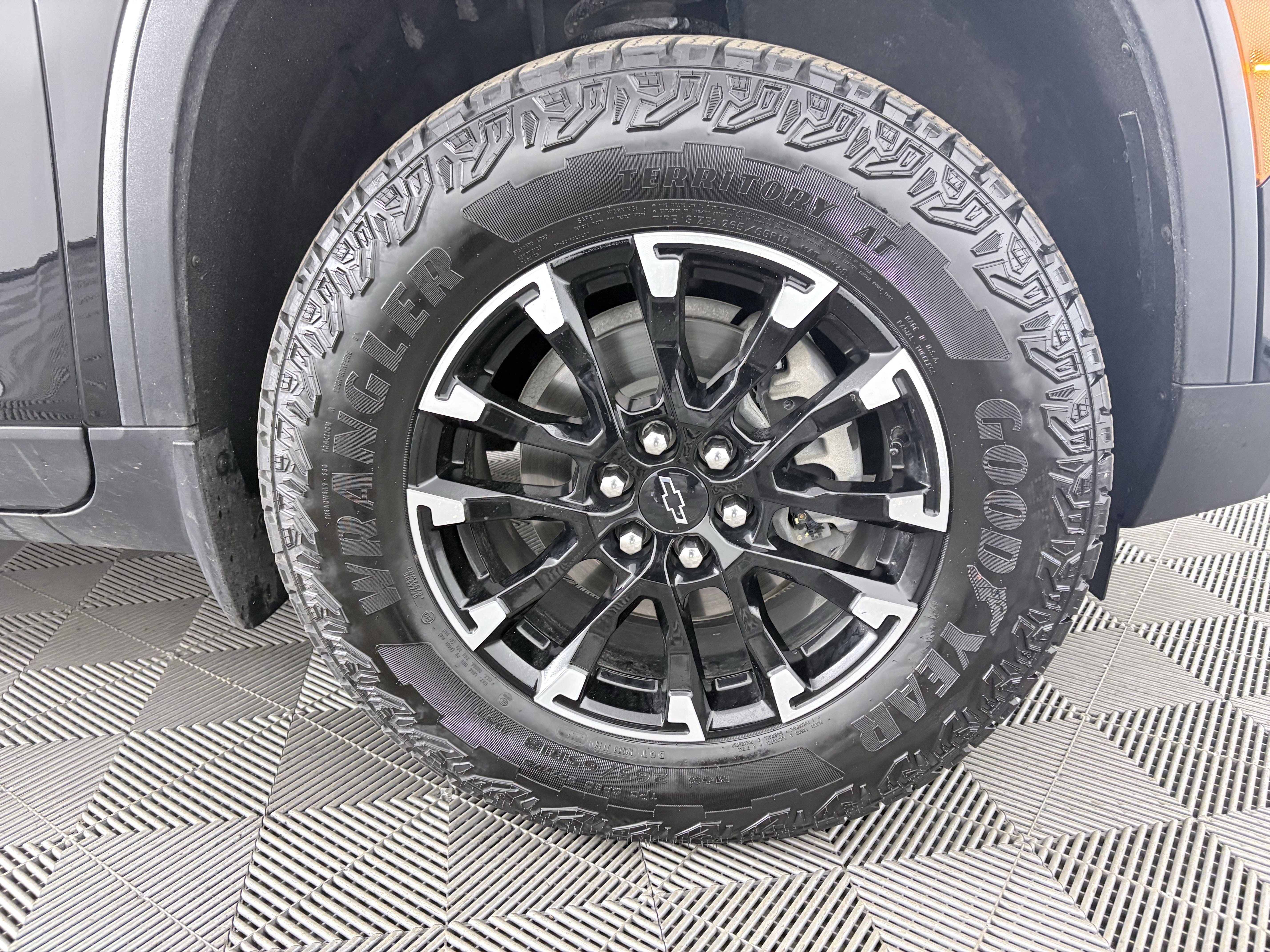 Used 2024 Chevrolet Traverse Z71 image 14