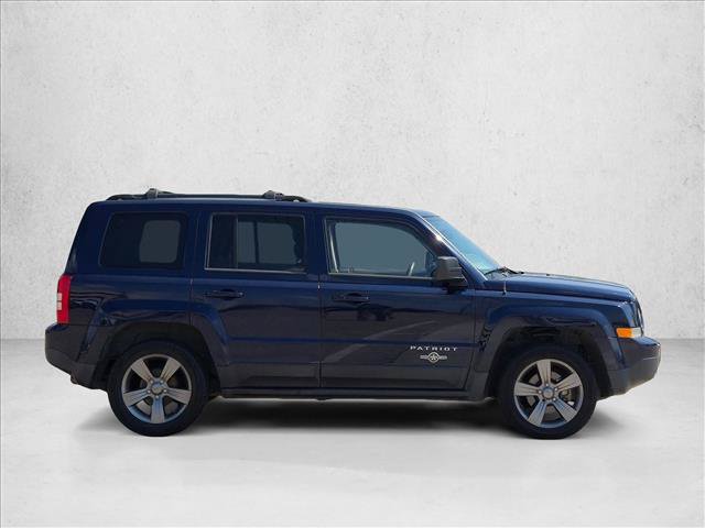 Used 2014 Jeep Patriot Latitude w/ Freedom Edition Package FWD image 4