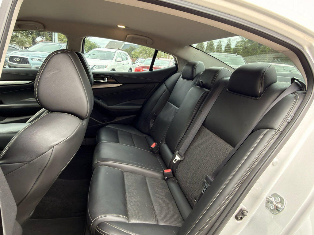 Used 2019 Nissan Maxima 3.5 SV w/ Floor Mat Group FWD image 21