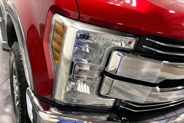 Used 2018 Ford F250 Lariat w/ Lariat Ultimate Package image 28