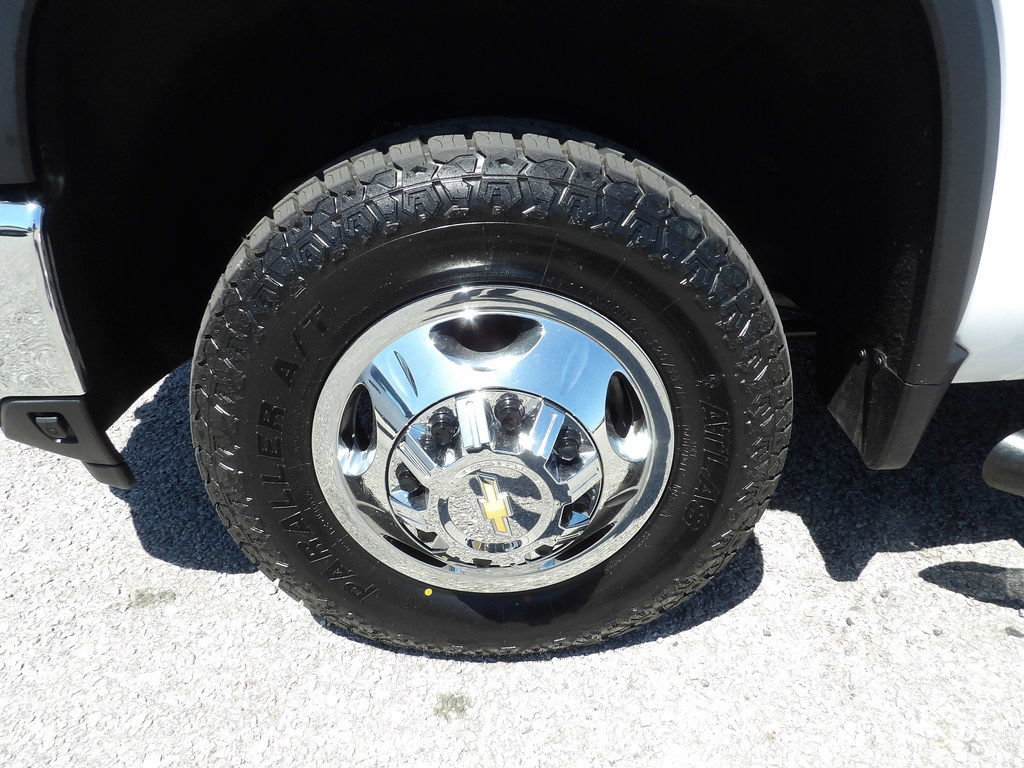 Used 2024 Chevrolet Silverado 3500 LT w/ Convenience Package AWD/4WD image 52