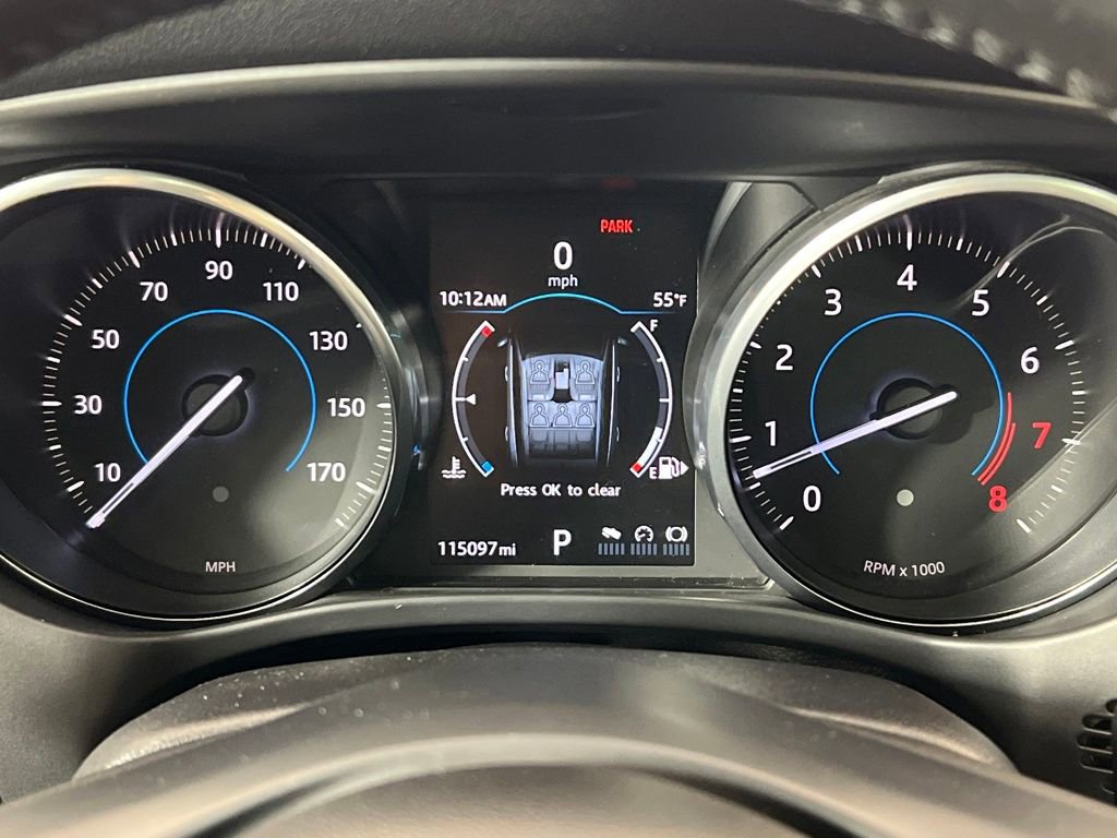 Used 2017 Jaguar F-PACE Premium image 11