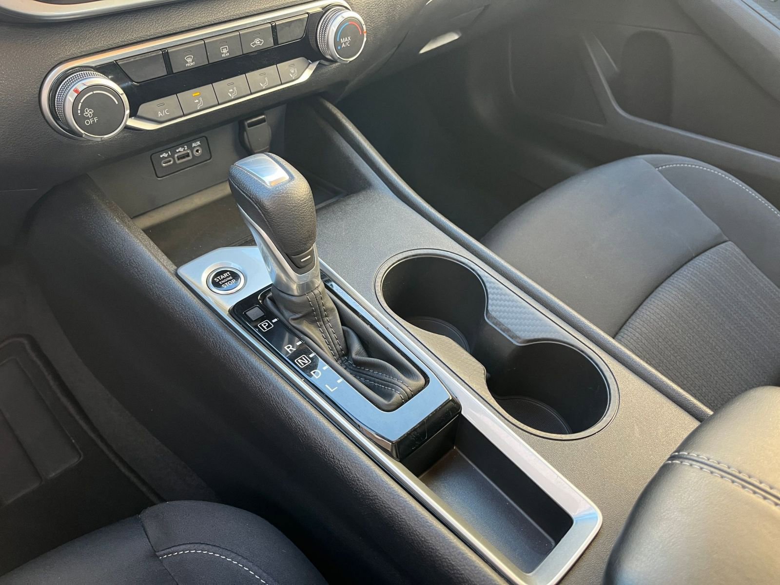 Used 2025 Nissan Altima 2.5 SV image 40