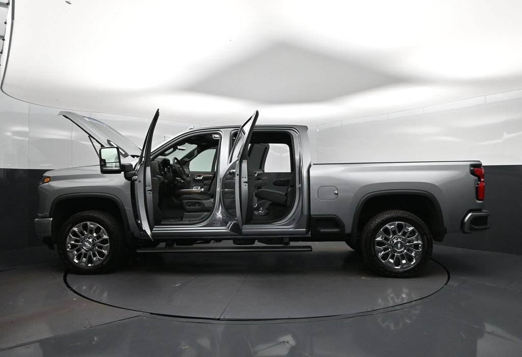 New 2026 Chevrolet Silverado 2500 High Country w/ High Country Premium Package AWD/4WD image 47
