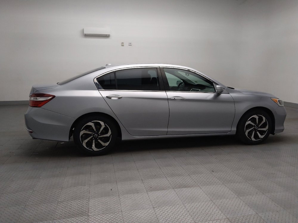 Used 2017 Honda Accord EX image 10