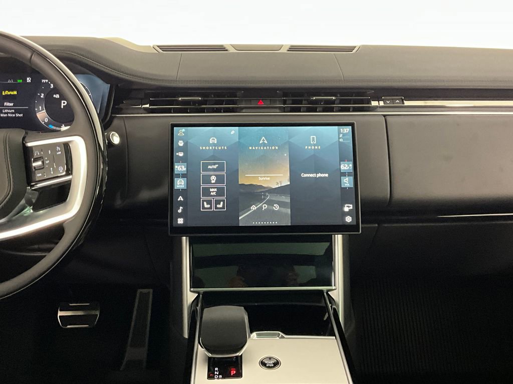 Used 2025 Land Rover Range Rover SE AWD/4WD image 12