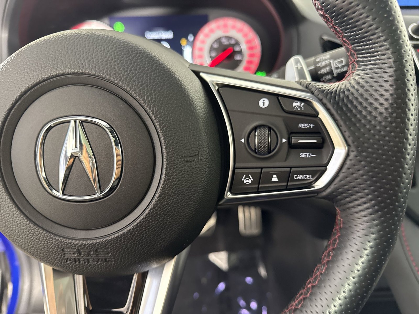 Used 2025 Acura RDX w/ Advance Package AWD/4WD image 14