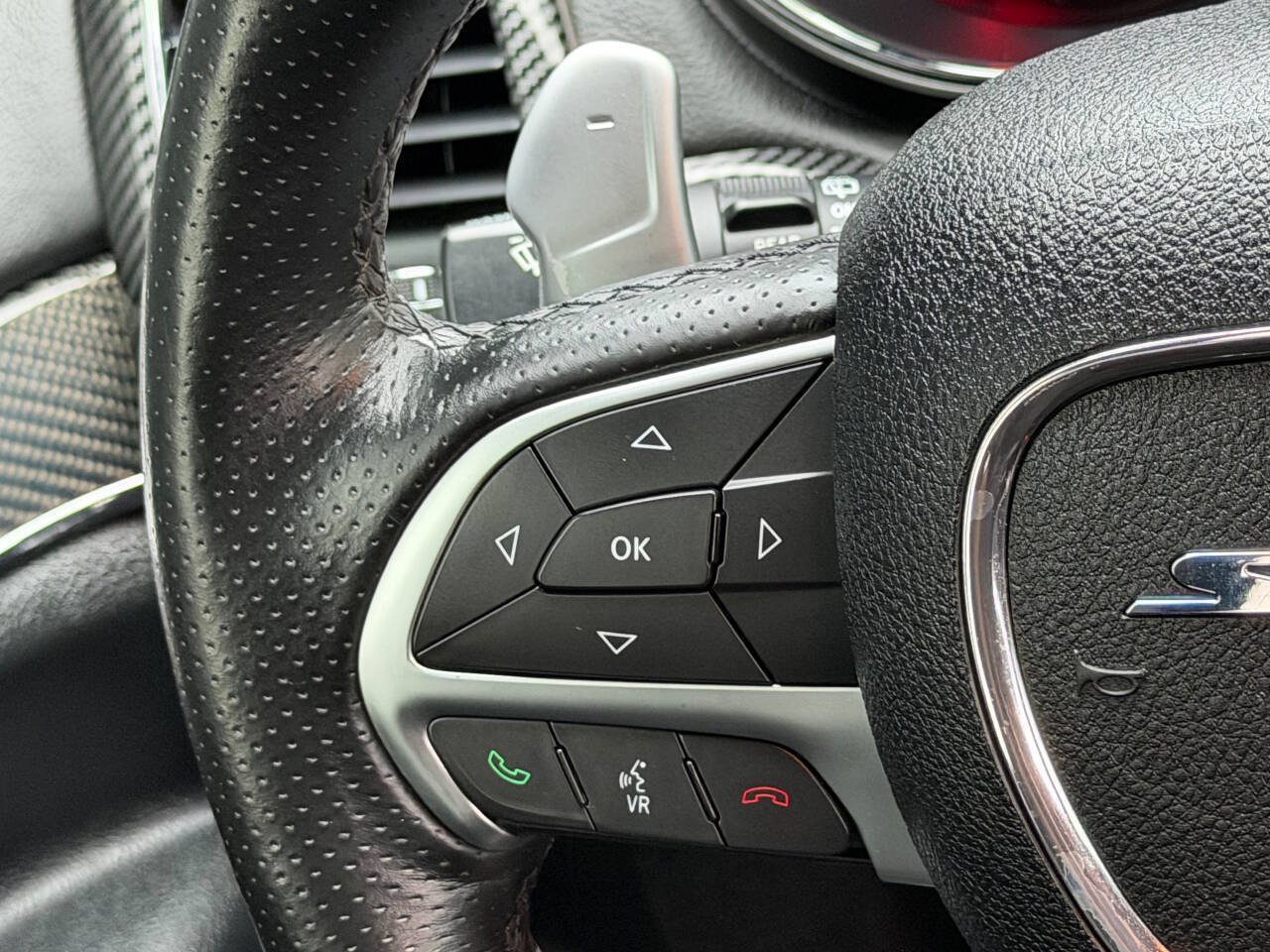 Used 2014 Jeep Grand Cherokee SRT8 w/ Luxury Group II AWD/4WD image 27
