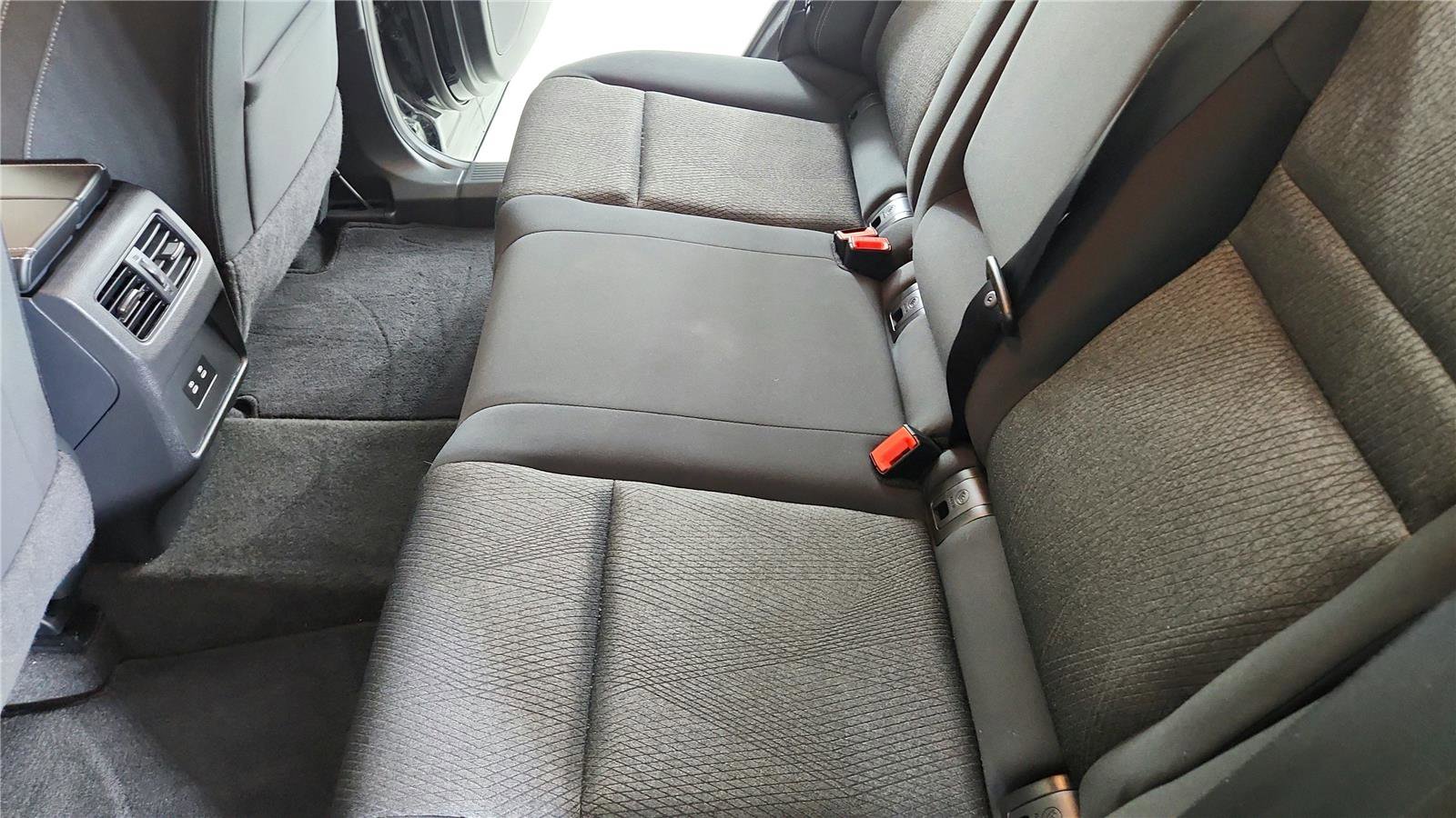 Used 2024 Nissan Rogue SV image 15