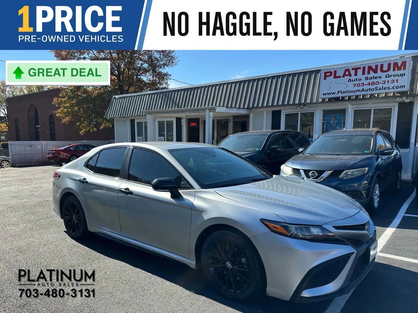 Used 2022 Toyota Camry SE image 1