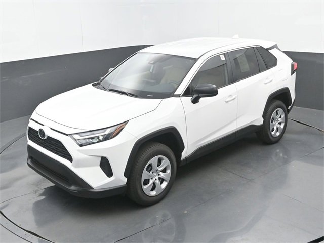 Used 2025 Toyota RAV4 LE image 30