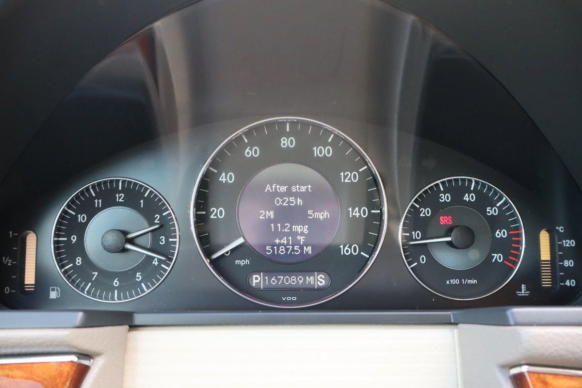 Used 2005 Mercedes-Benz E 320 4MATIC Sedan image 33