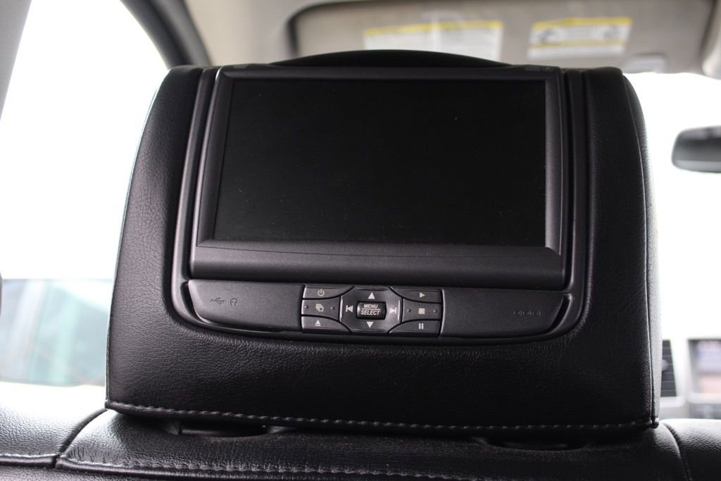 Used 2015 Nissan Armada SL image 30