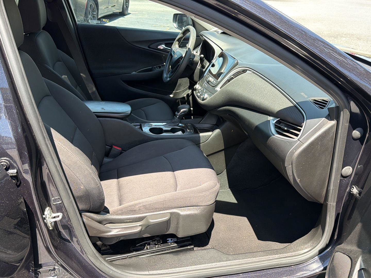 Used 2022 Chevrolet Malibu LS FWD image 13