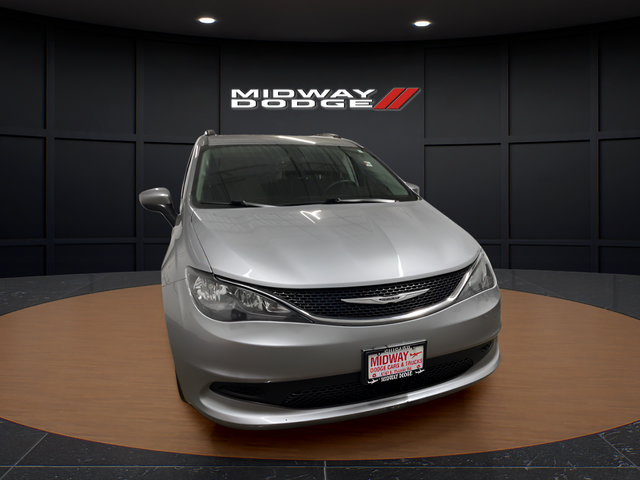 Used 2021 Chrysler Voyager Lxi FWD image 5