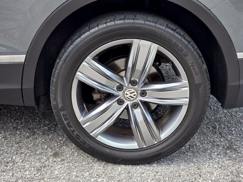 Used 2019 Volkswagen Tiguan SEL Premium AWD/4WD image 22