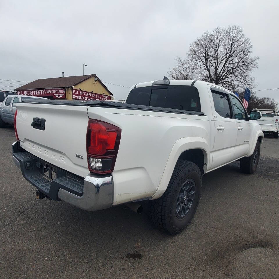 Used 2018 Toyota Tacoma SR5 image 7