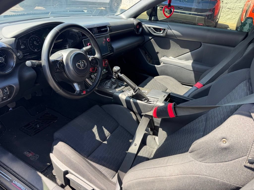 Used 2023 Toyota GR86 RWD image 9