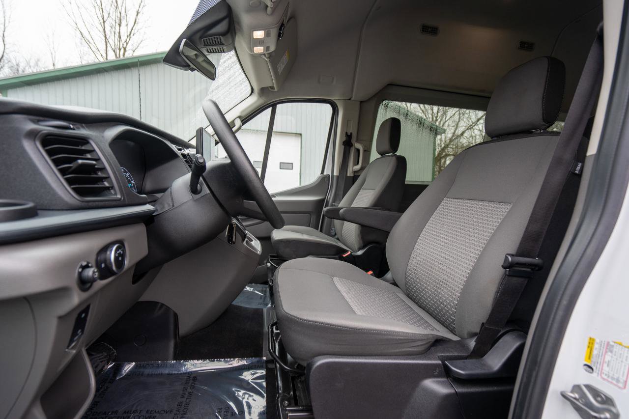 Used 2024 Ford Transit 350 XLT image 13