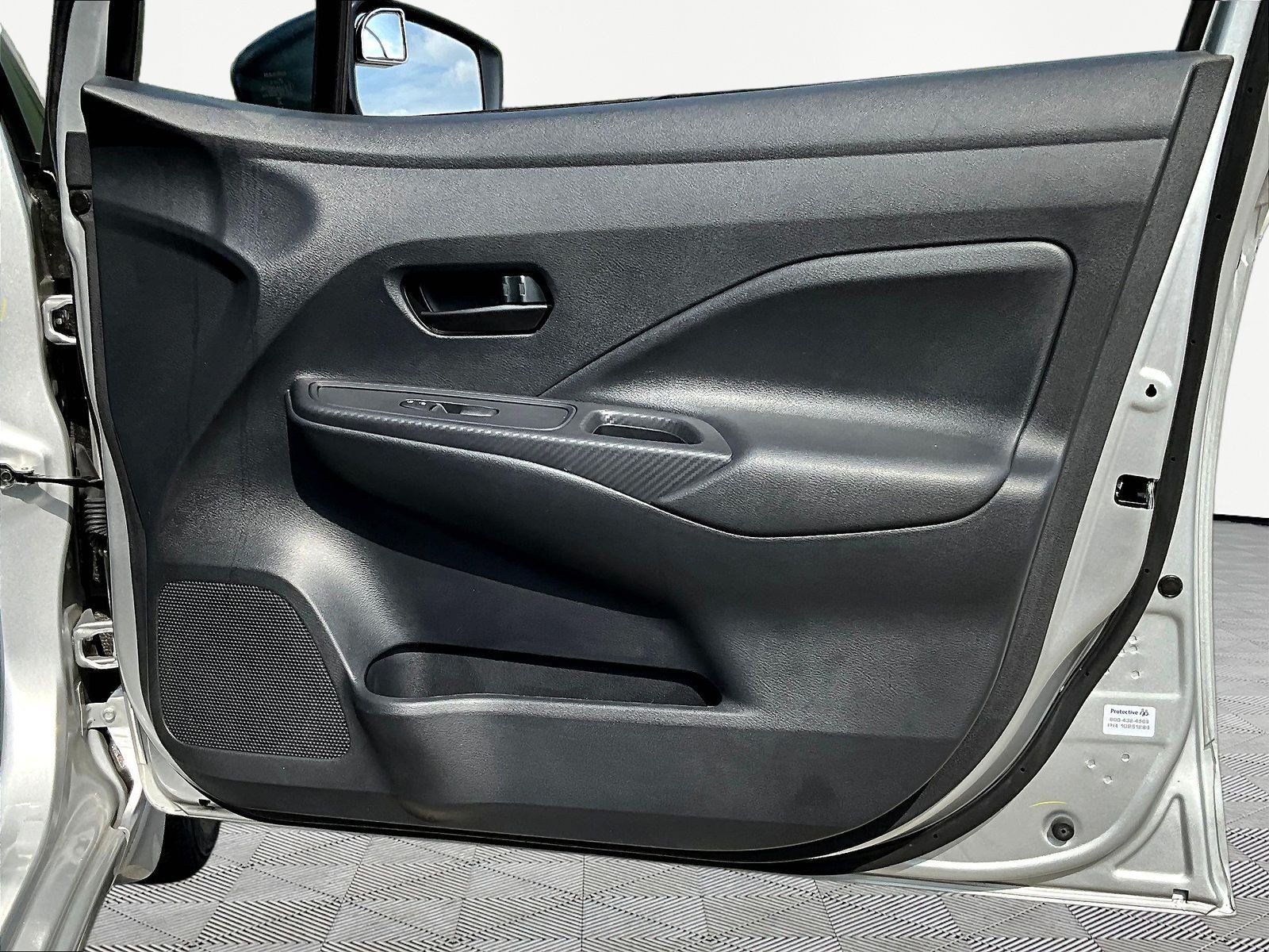 Certified 2025 Nissan Versa S w/ S Plus Package FWD image 27