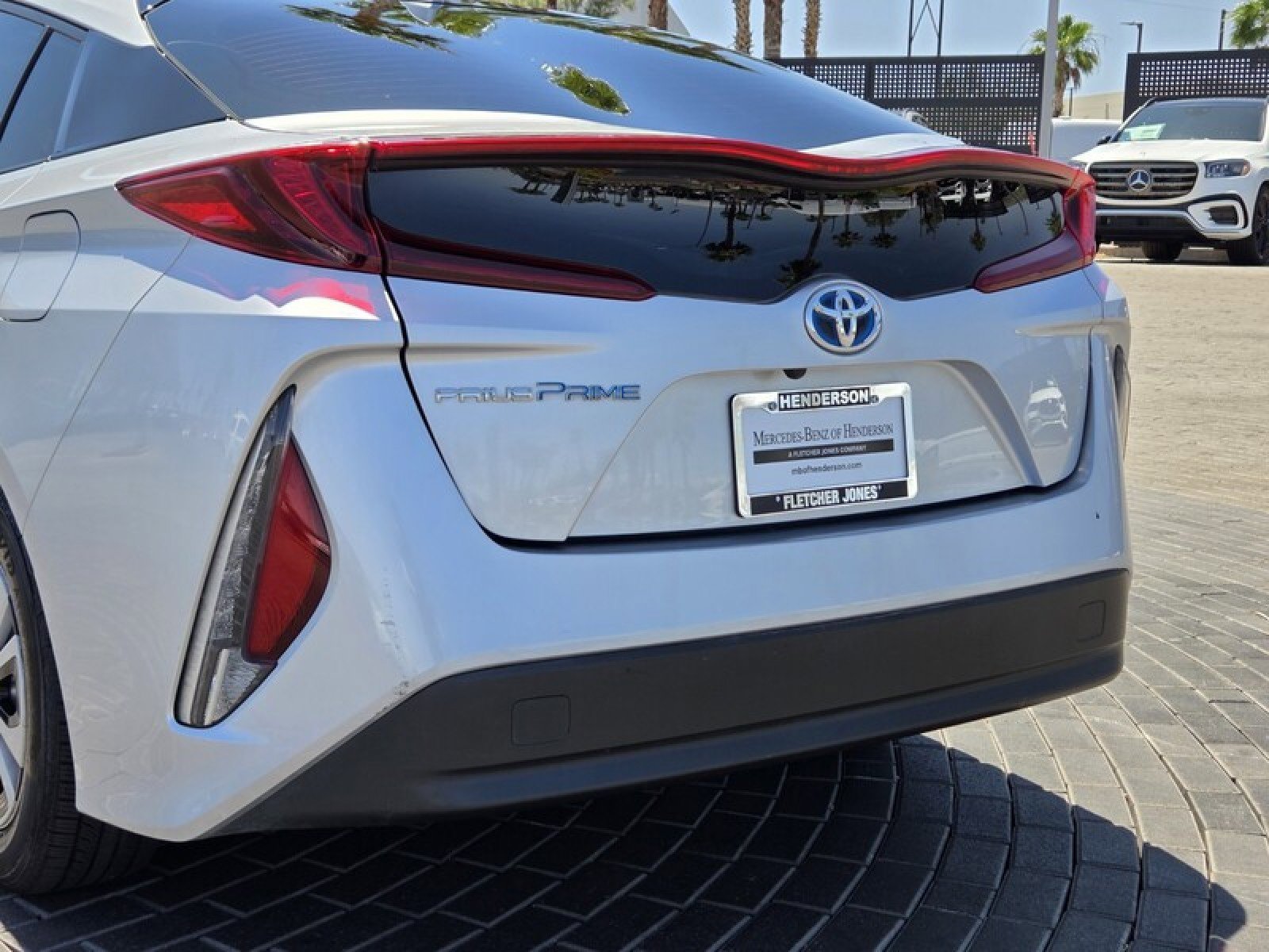 Used 2017 Toyota Prius Prime Premium FWD image 4