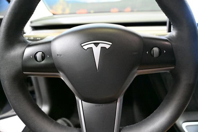 Used 2021 Tesla Model 3 Standard Range Plus RWD image 33