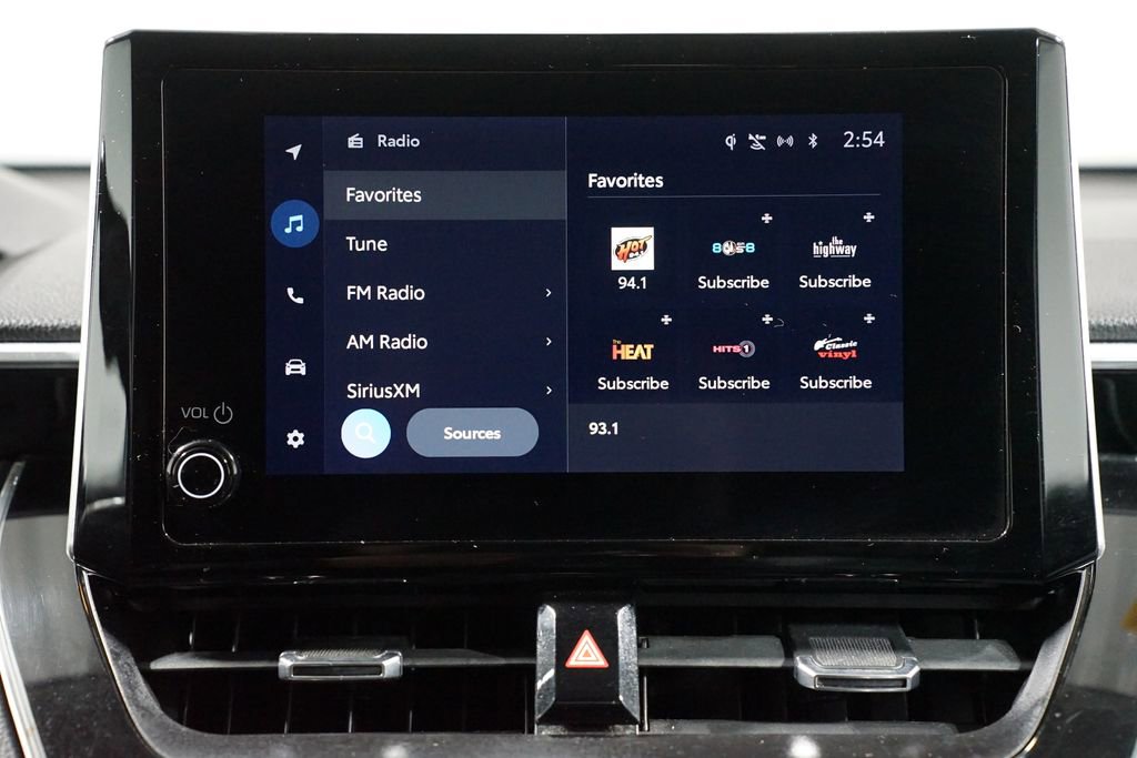 Used 2024 Toyota Corolla Cross XLE image 18