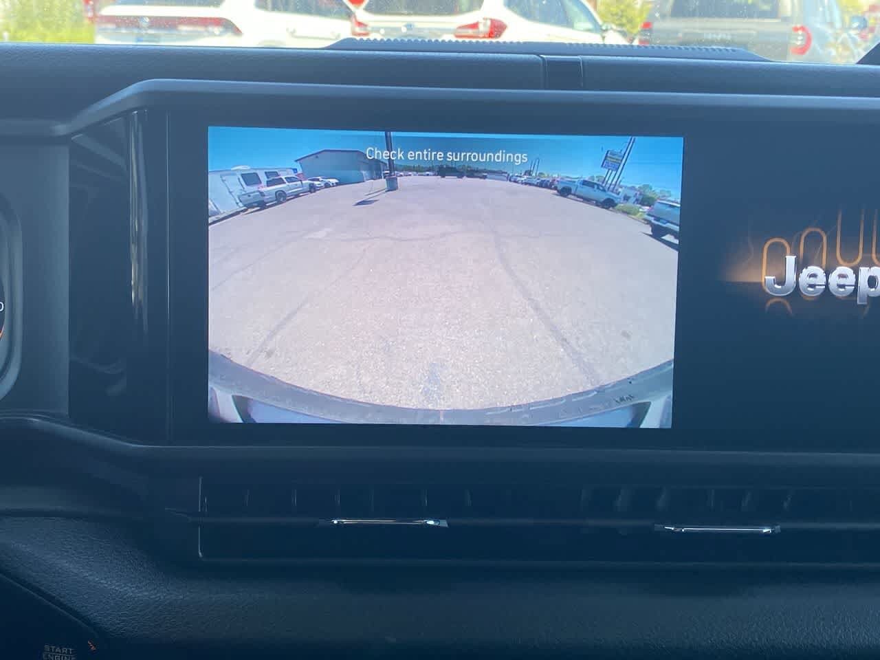 Used 2025 Jeep Wrangler Sport AWD/4WD image 17