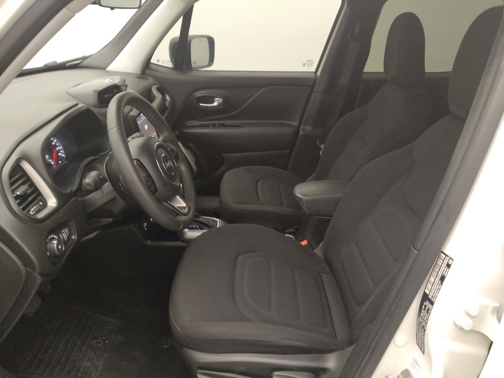 Used 2022 Jeep Renegade Latitude AWD/4WD image 17