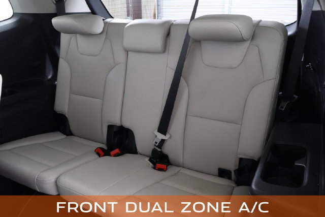 Used 2025 Kia Telluride S FWD image 16
