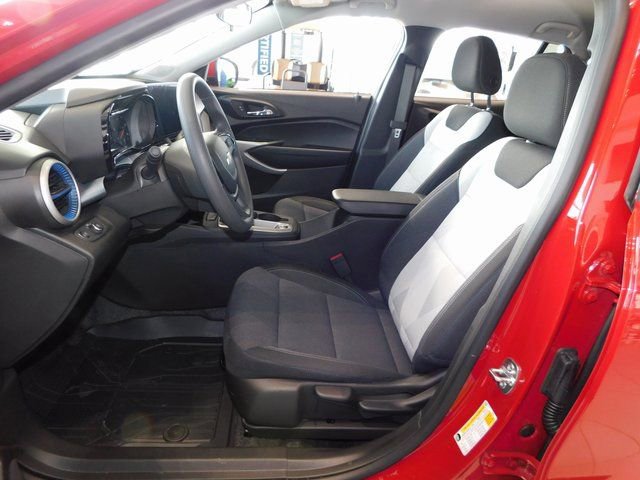 New 2026 Chevrolet Trax LS w/ LS Convenience Package FWD image 12