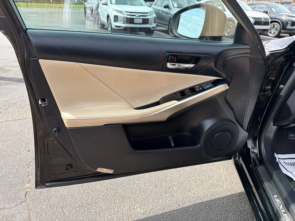 Used 2015 Lexus IS 250 RWD image 10