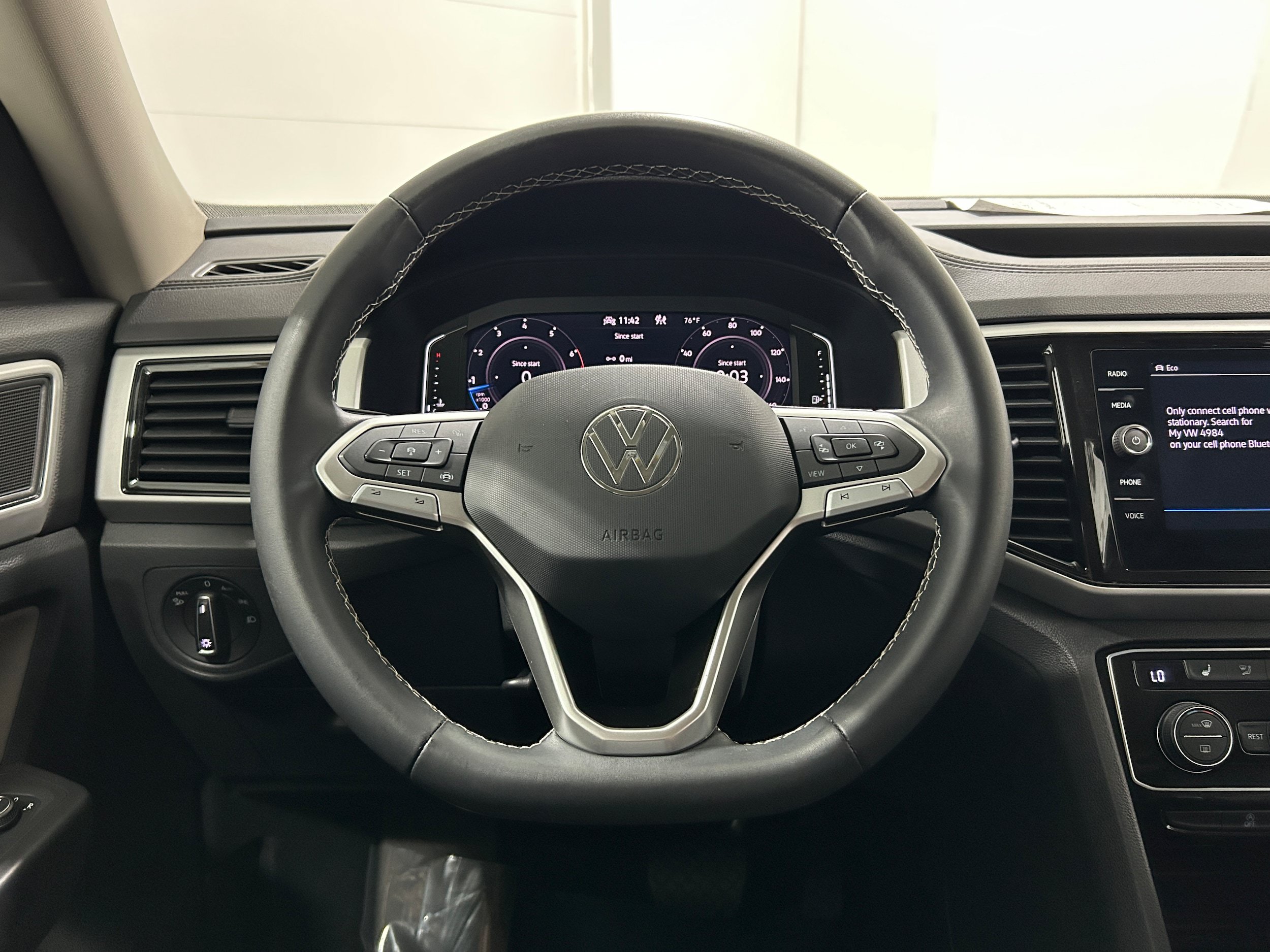 Used 2023 Volkswagen Atlas SE AWD/4WD image 13