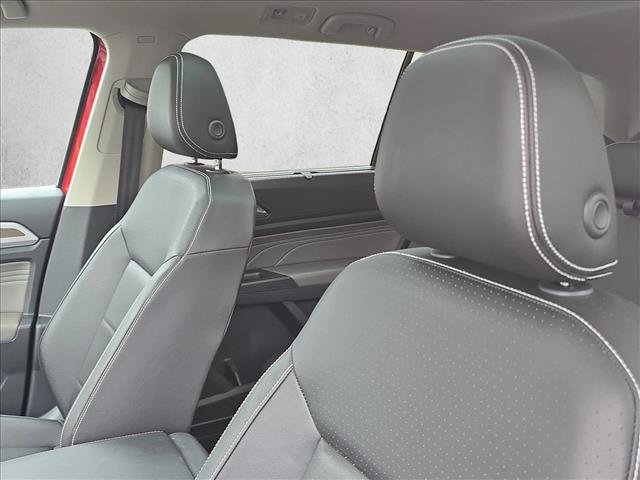 Used 2023 Volkswagen Atlas SEL AWD/4WD image 18