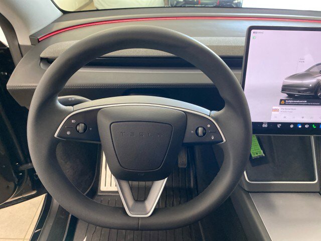 Used 2026 Tesla Model Y 2WD image 16
