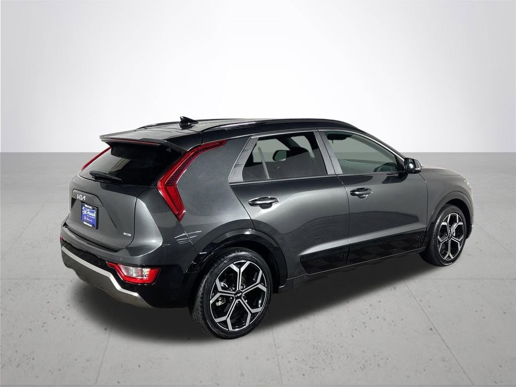 Used 2023 Kia Niro EX Touring FWD image 6