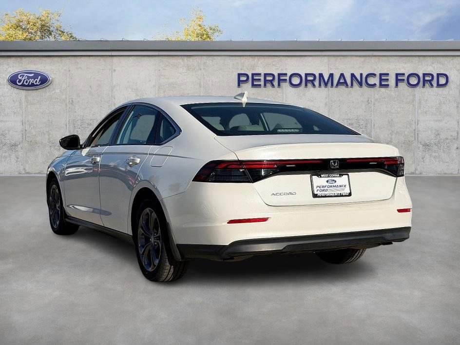 Used 2023 Honda Accord EX image 9