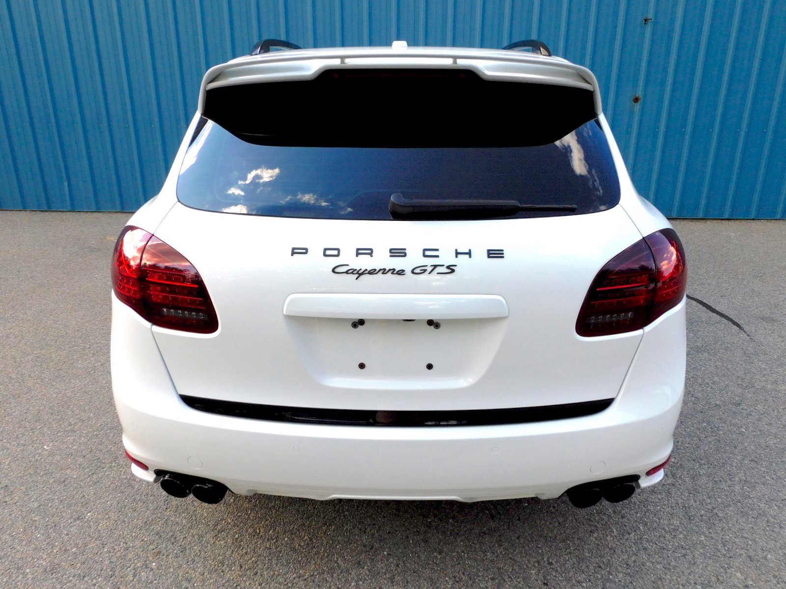 Used 2014 Porsche Cayenne GTS AWD/4WD image 4