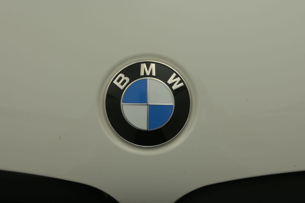 Used 2019 BMW 530i xDrive w/ M Sport Package AWD/4WD image 15