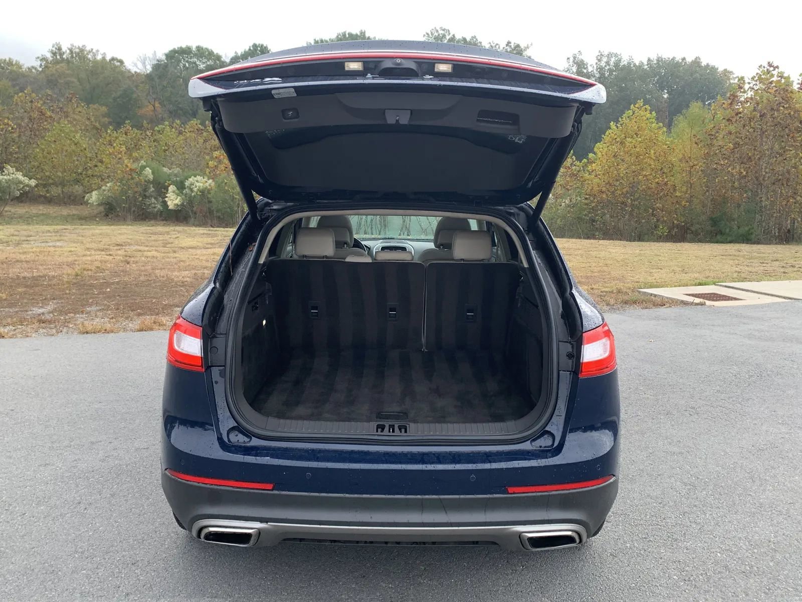 Used 2018 Lincoln MKX Reserve w/ Driver Assistance Package image 9