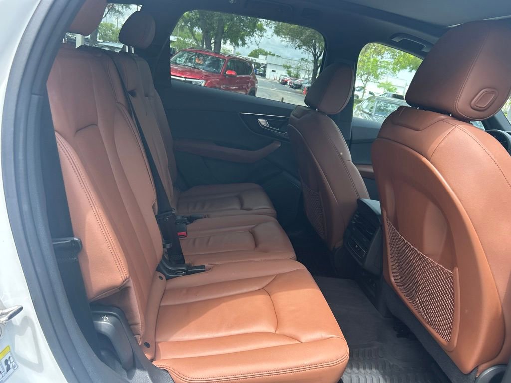 Used 2023 Audi Q7 2.0T Premium w/ Towing Package image 41