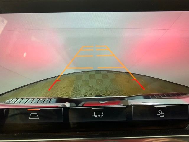 Used 2025 GMC Sierra 2500 SLT w/ SLT Convenience Package image 9